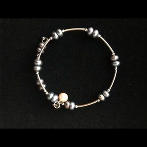 Vantel pearl wrap bracelet